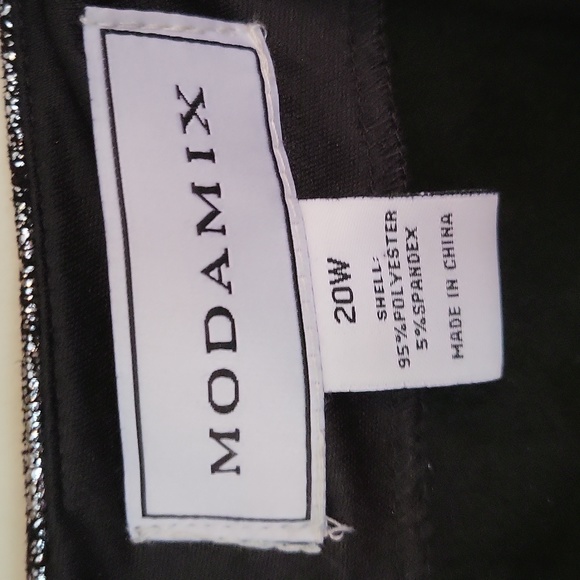 Women's plus size skirt - Picture 2 of 2